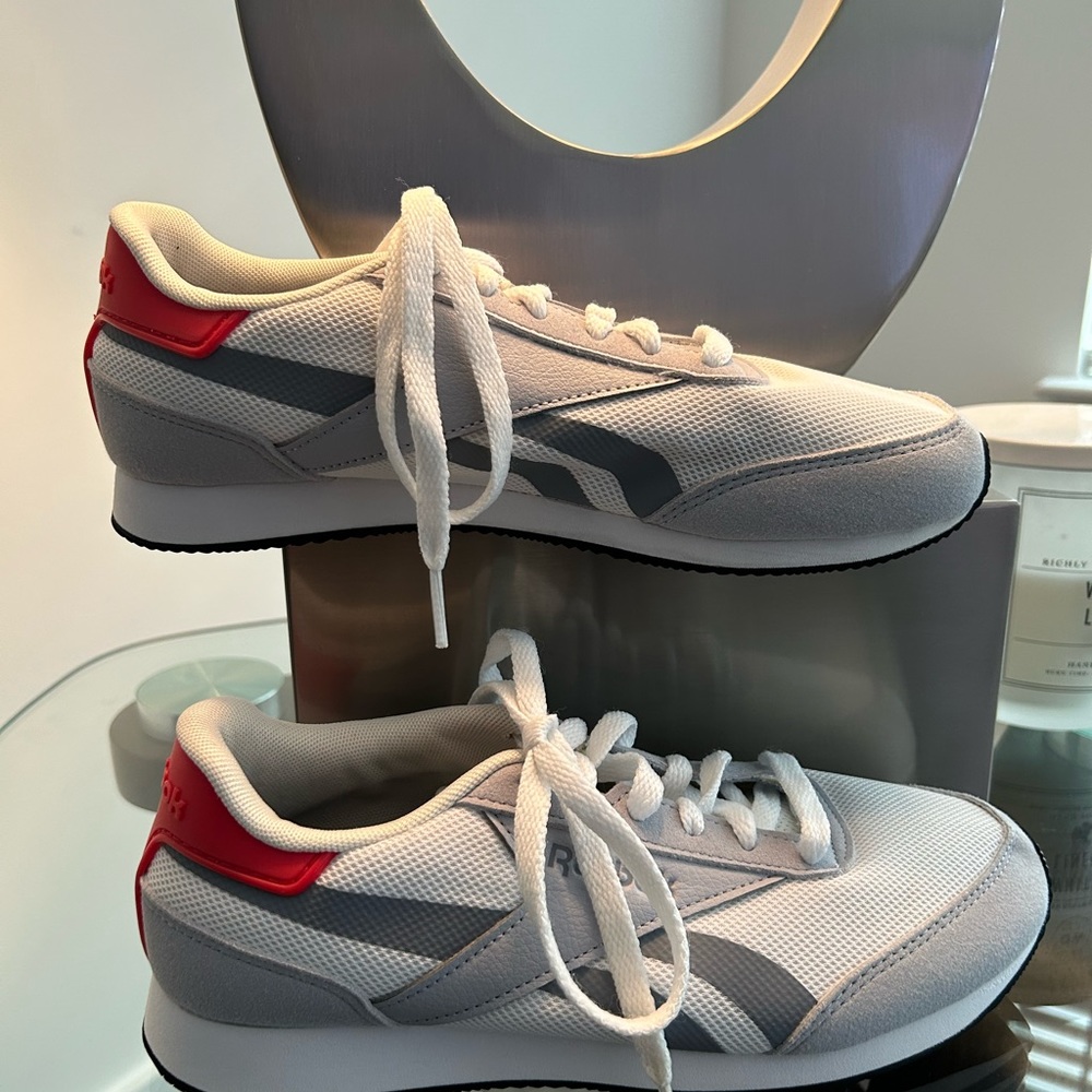 Reebok Women’s Sneakers 6 1/2